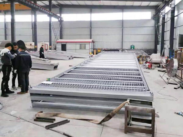 反撈式格柵機(jī)